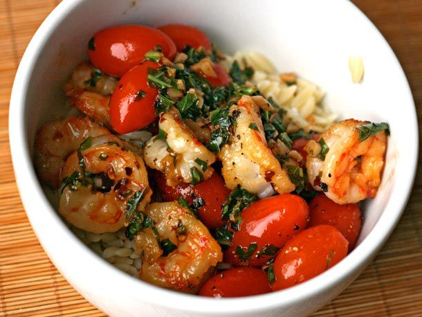 Dinner Tonight: Garlic Shrimp with Basil, Tomatoes, and Pepper Flakes Recipe Image