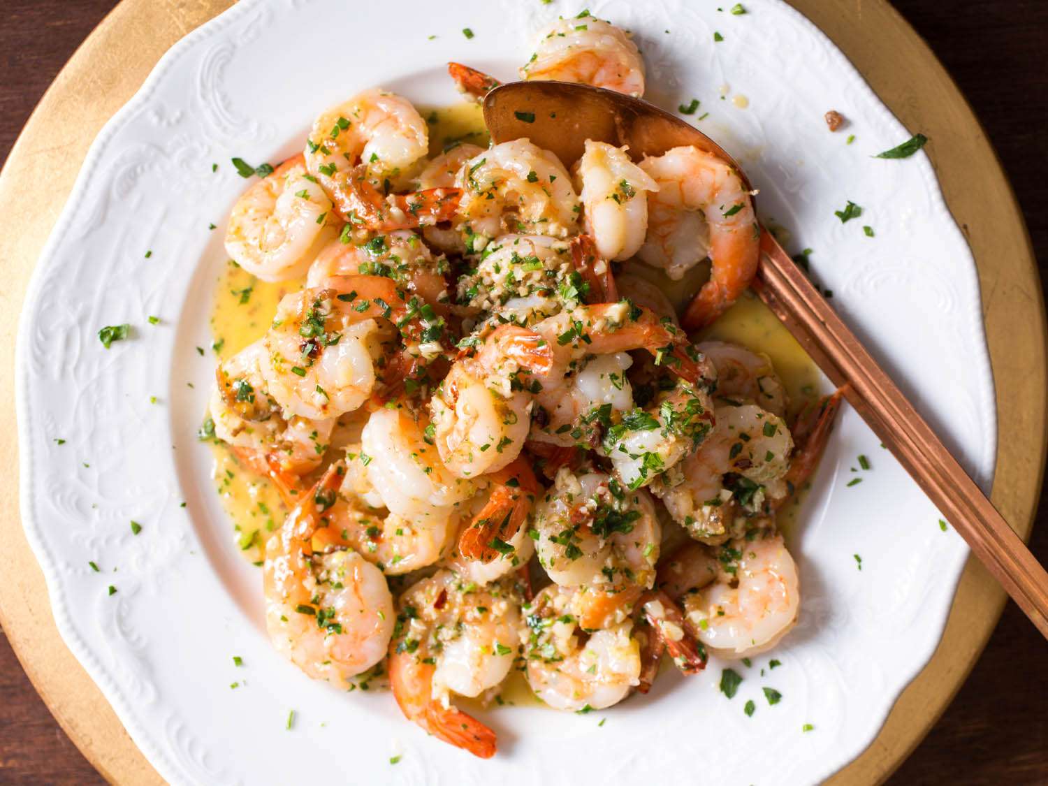 Shrimp Scampi With Garlic, Red Pepper Flakes, and Herbs Recipe Image