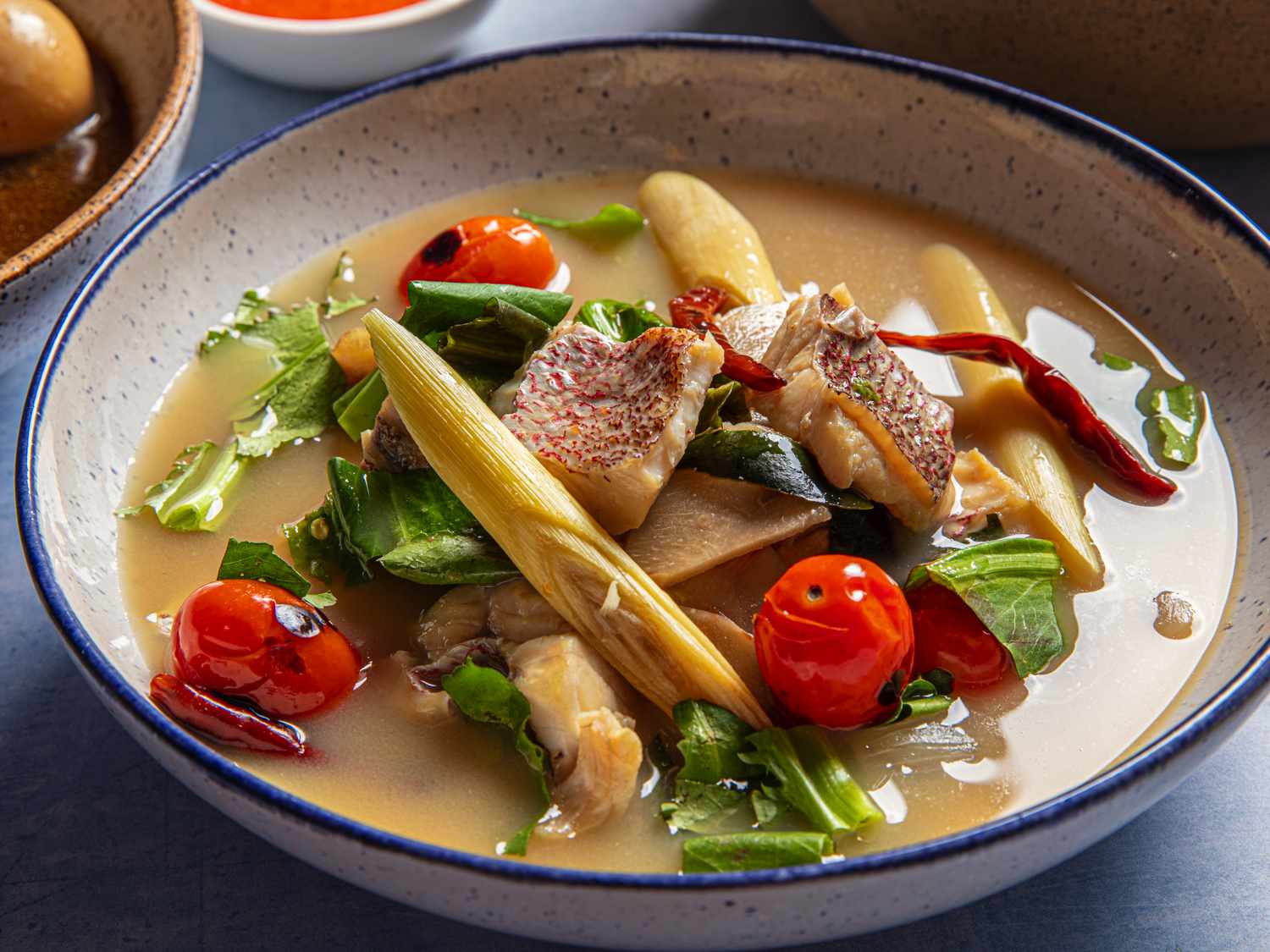 Tom Yam Pla (Thai Spicy and Sour Soup with Fish) Recipe Image