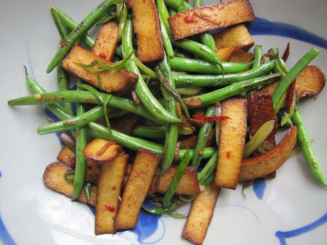 Stir-Fried Green Beans and Five-Spice Dry Tofu Recipe Image