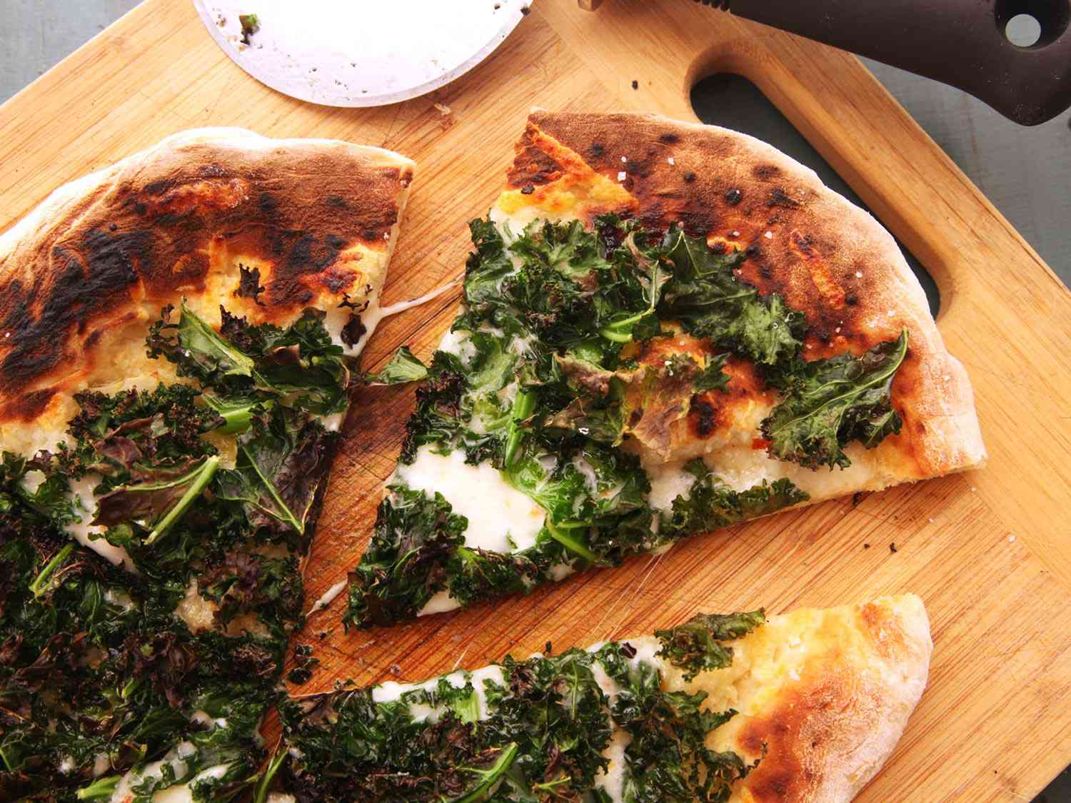 Charred Kale Pizza With Garlic Recipe Image