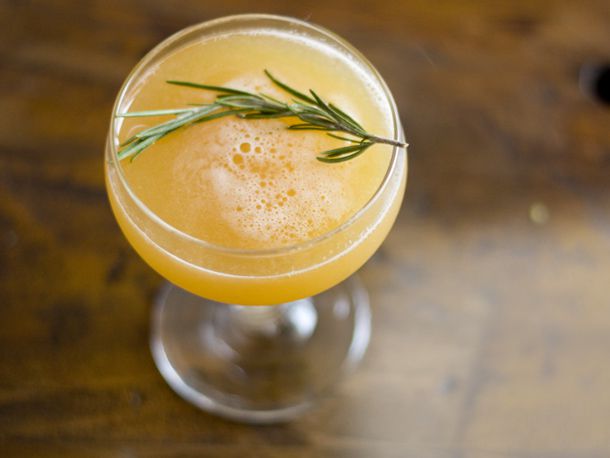 Peach and Rosemary Cocktail Recipe Image