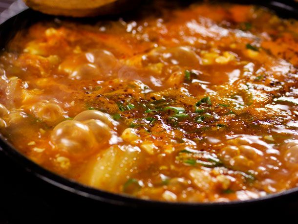 Soondubu Jjigae (Korean Soft Tofu Stew) Recipe Image
