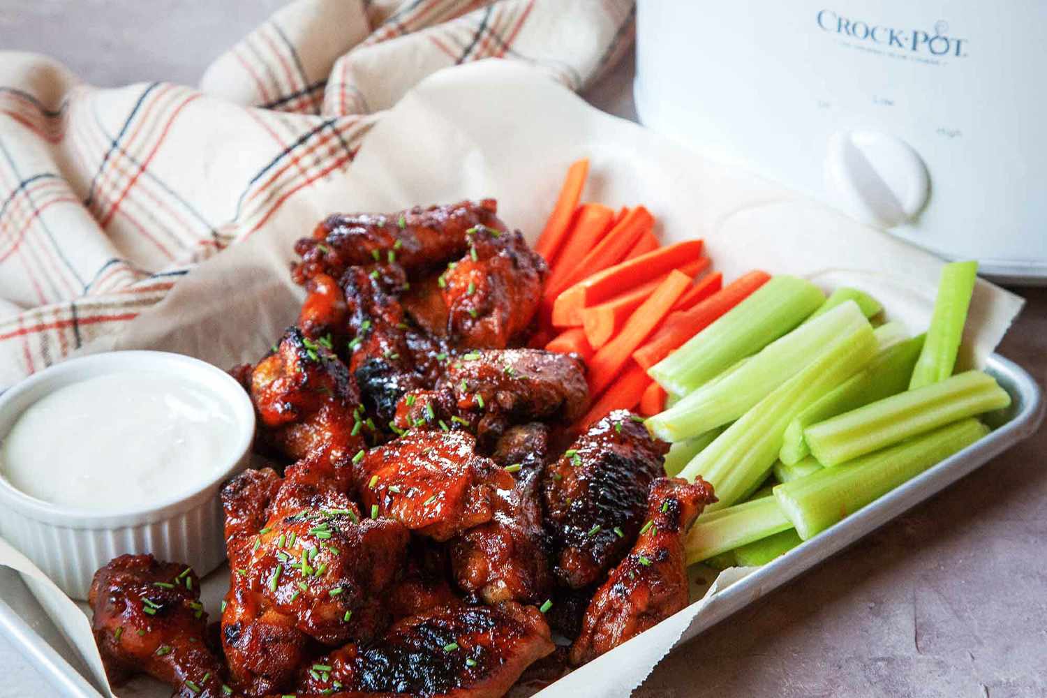 Slow Cooker Honey Buffalo Chicken Wings Recipe Image
