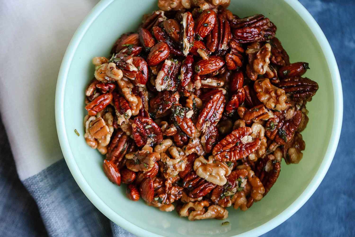 Herb-Spiced Mixed Nuts Recipe Image