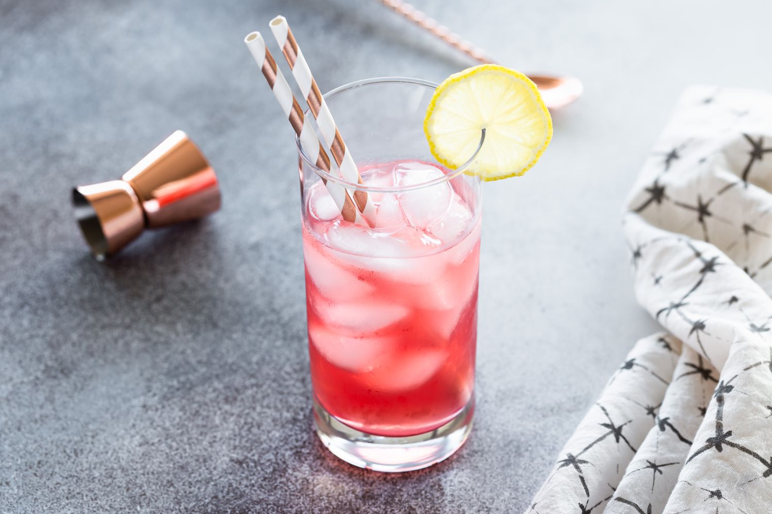 Enjoy the Refreshing Long Beach Tea Cocktail Recipe Image