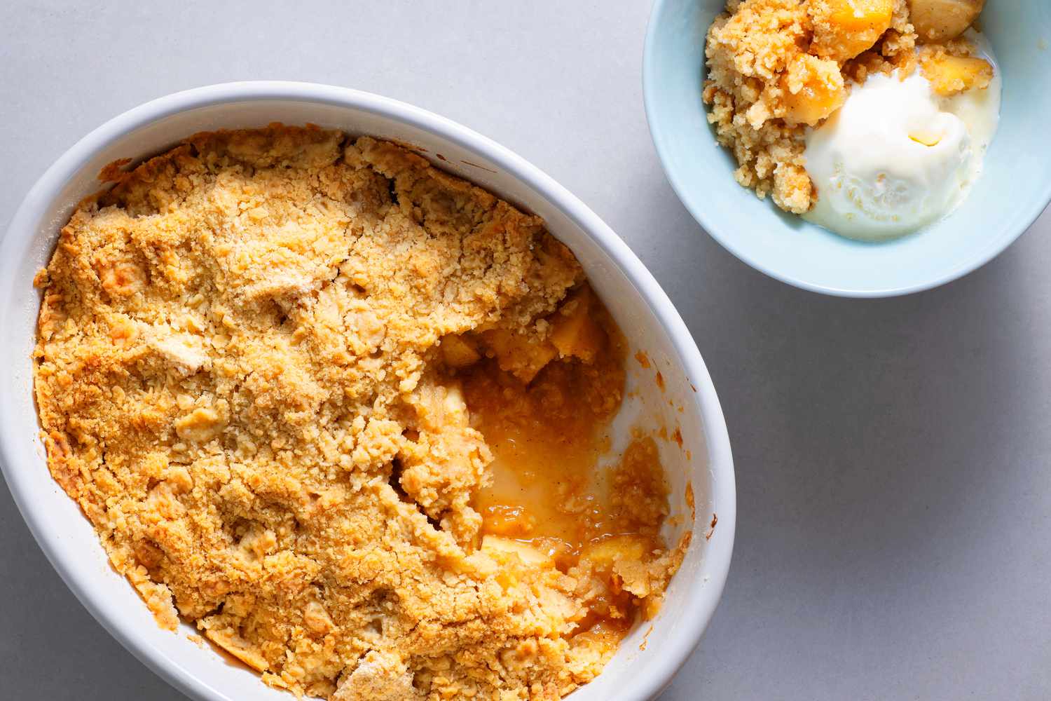 Traditional British Apple Crumble Recipe Image