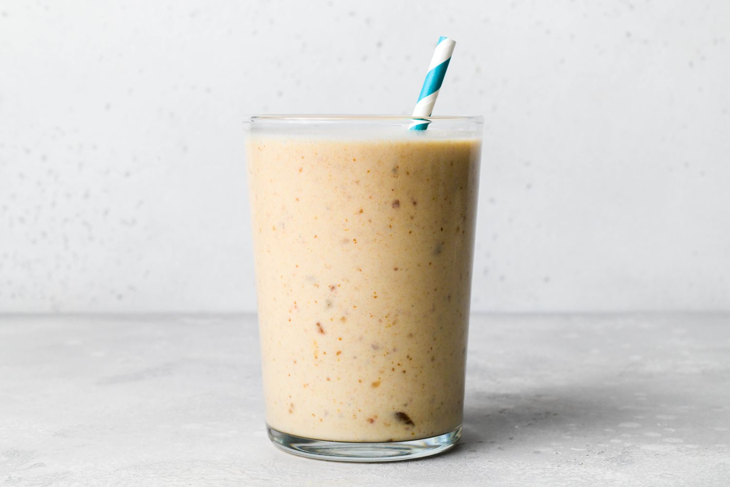 Banana Date Smoothie with Ginger and Cardamom Image