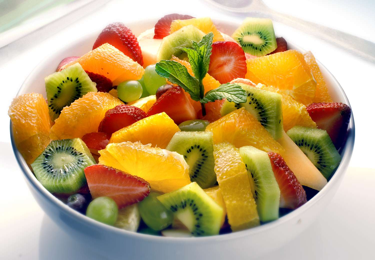 How to Make a Tropical Fruit Salad Image