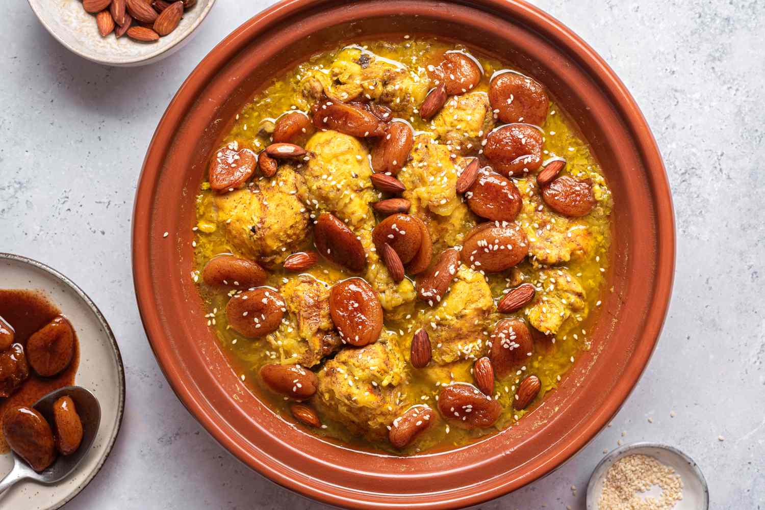 Moroccan Chicken and Apricot Tagine Recipe Image