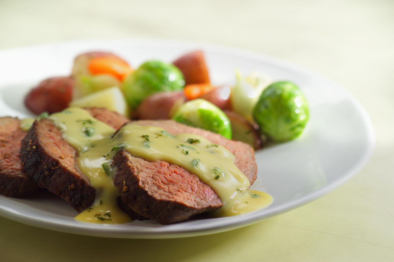 Rich, Buttery Béarnaise Sauce Recipe Image
